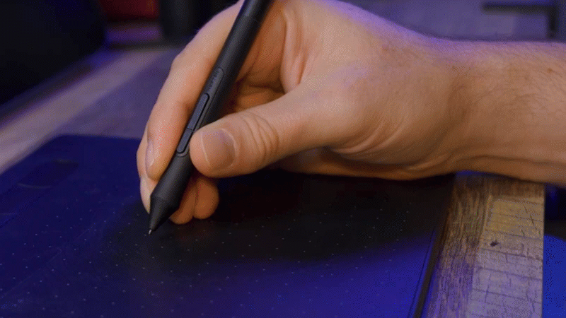 Arrastando objetos usando tocar e arrastar com a caneta.